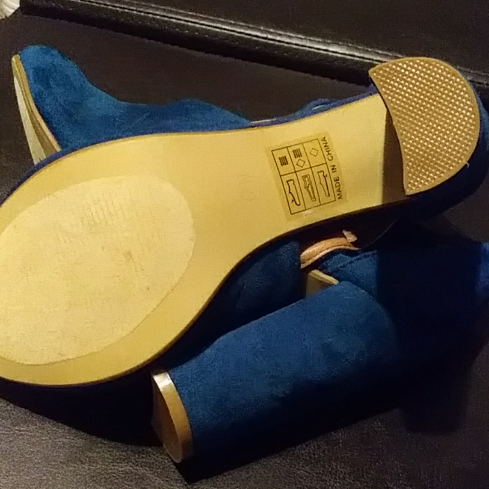 Shoes - Picture 5 of 5